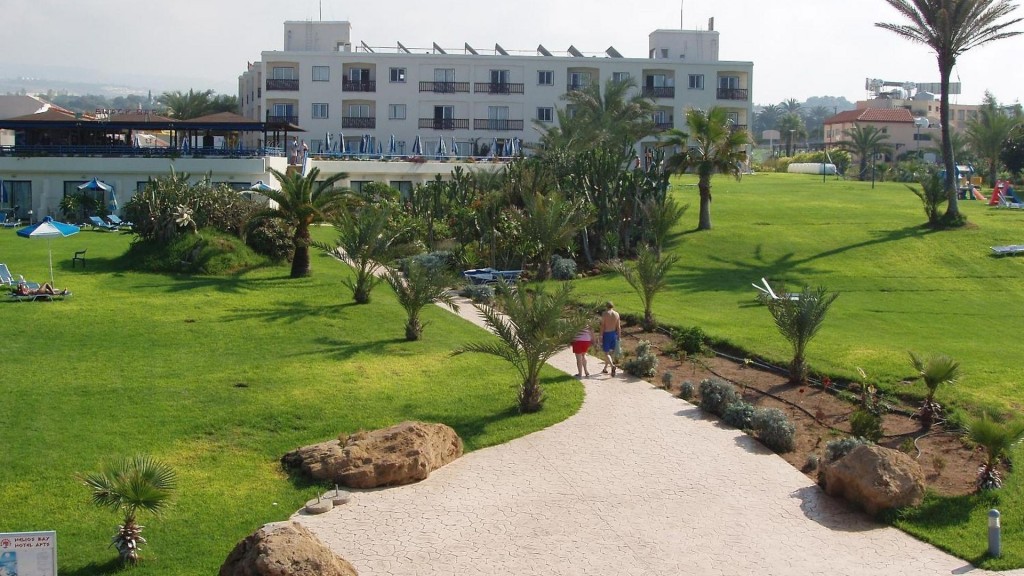 HELIOS BAY HOTEL APTS