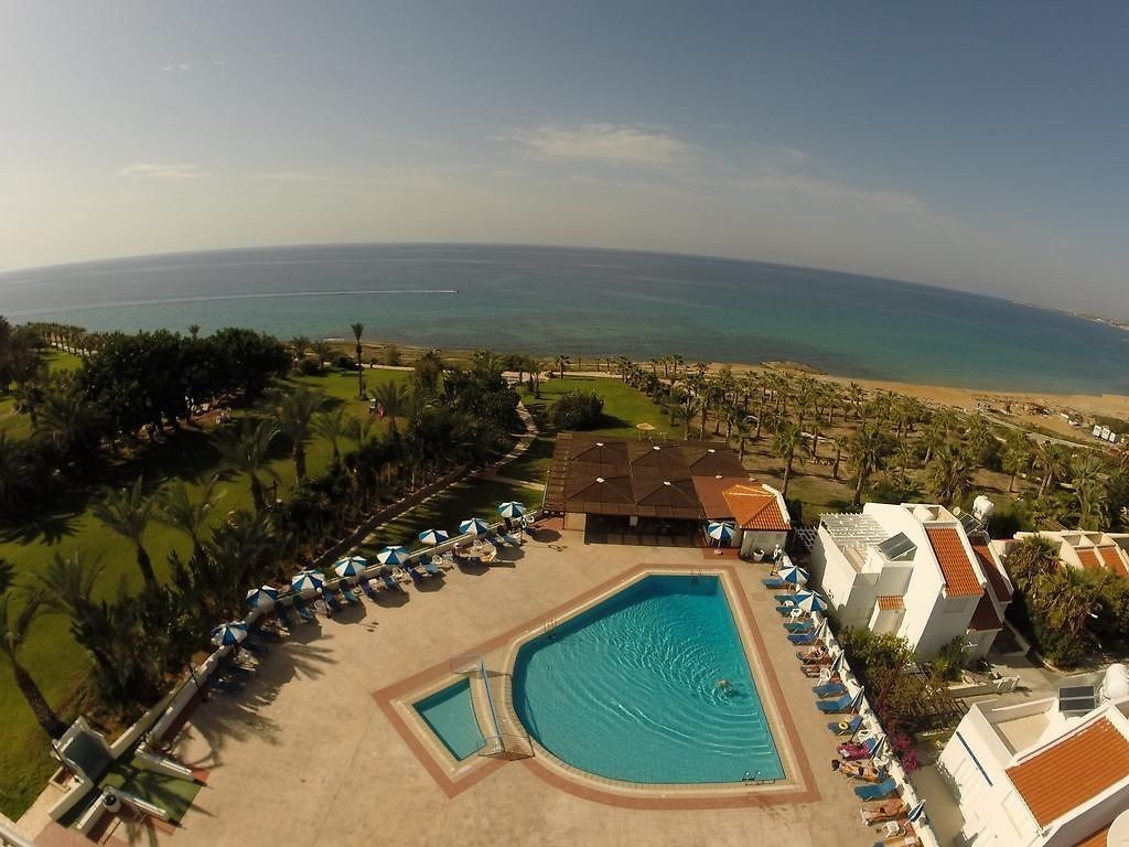 HELIOS BAY HOTEL APTS