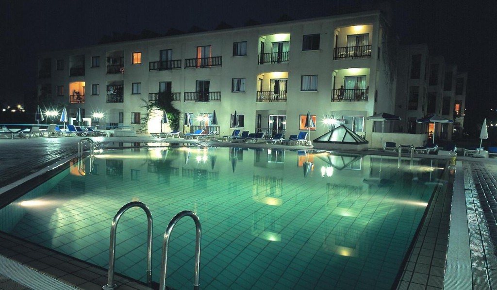 HELIOS BAY HOTEL APTS