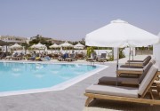 KAPETANIOS BAY HOTEL