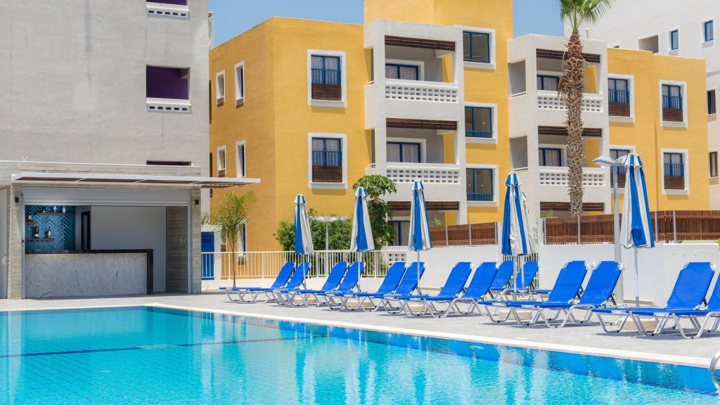 KEFALOS DAMON HOTEL APARTMENTS