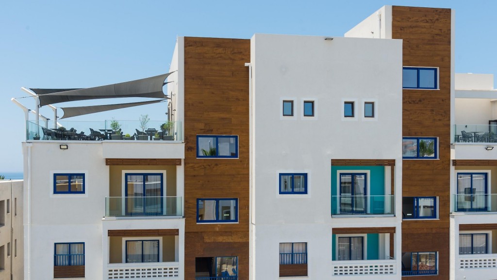 KEFALOS DAMON HOTEL APARTMENTS