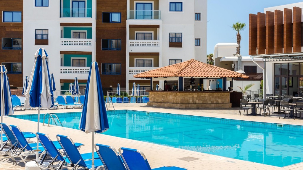 KEFALOS DAMON HOTEL APARTMENTS