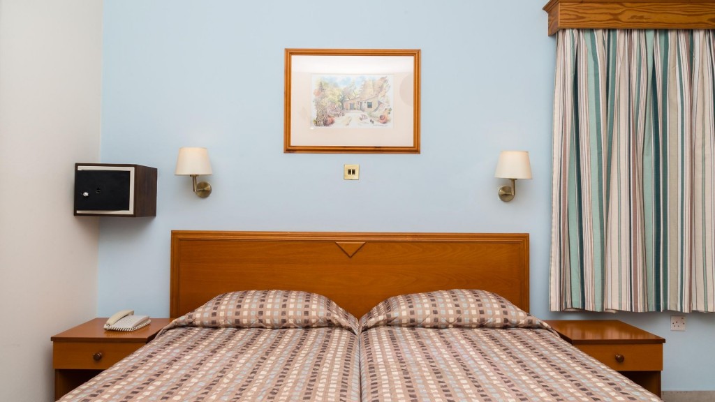 KEFALOS DAMON HOTEL APARTMENTS