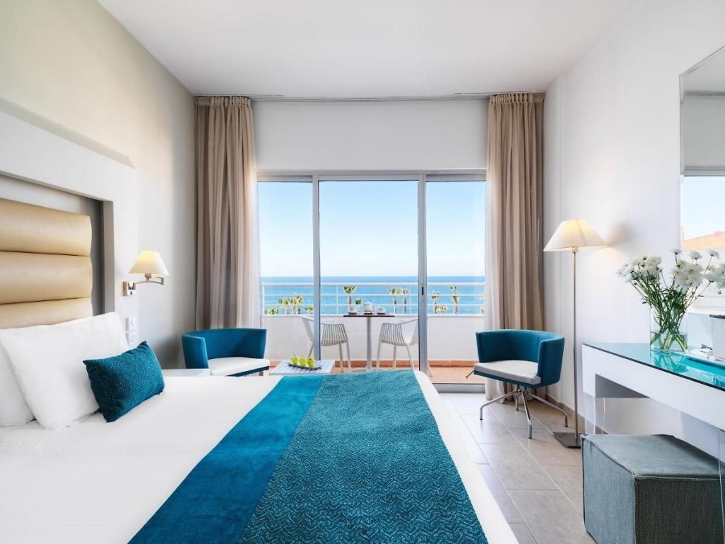LEONARDO CYPRIA BAY HOTEL