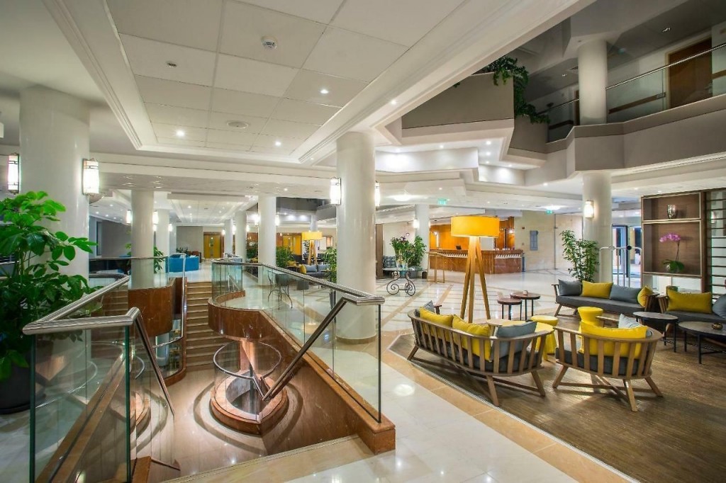 LEONARDO CYPRIA BAY HOTEL