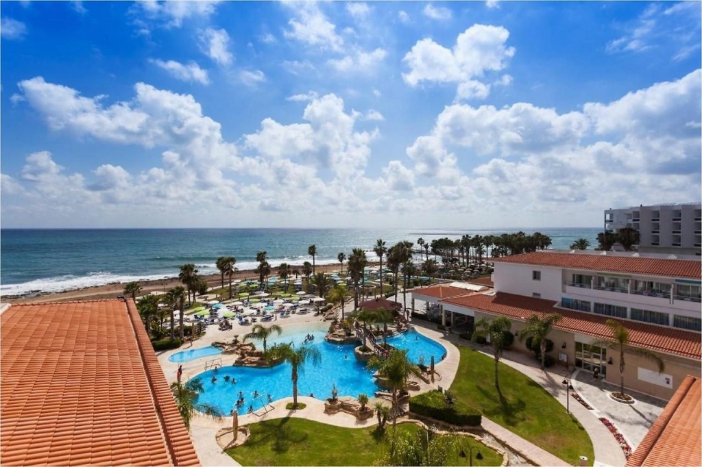 LEONARDO CYPRIA BAY HOTEL