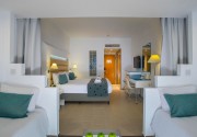 LEONARDO CYPRIA BAY HOTEL