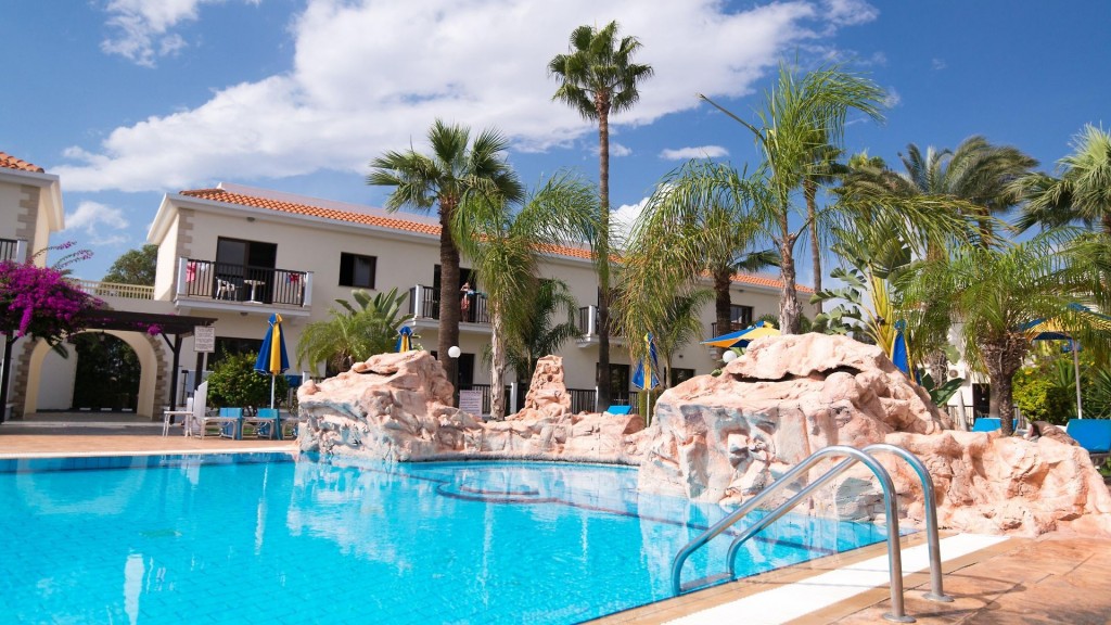LOUTSIANA HOTEL APTS
