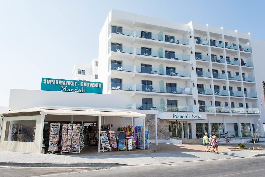 MANDALI HOTEL