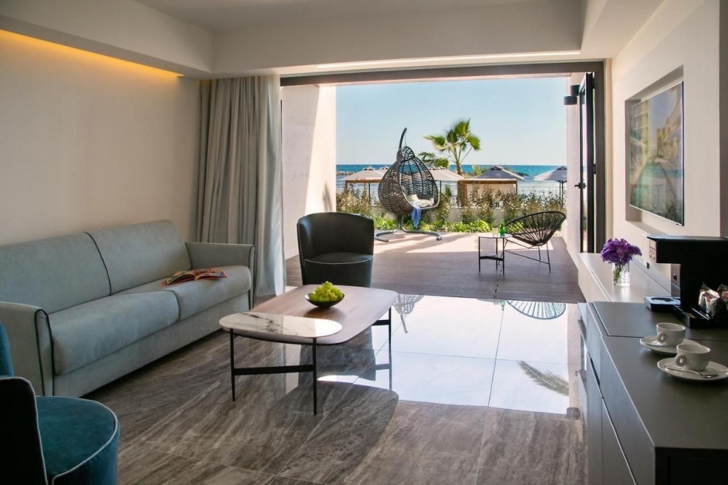 MERCURE BEACH