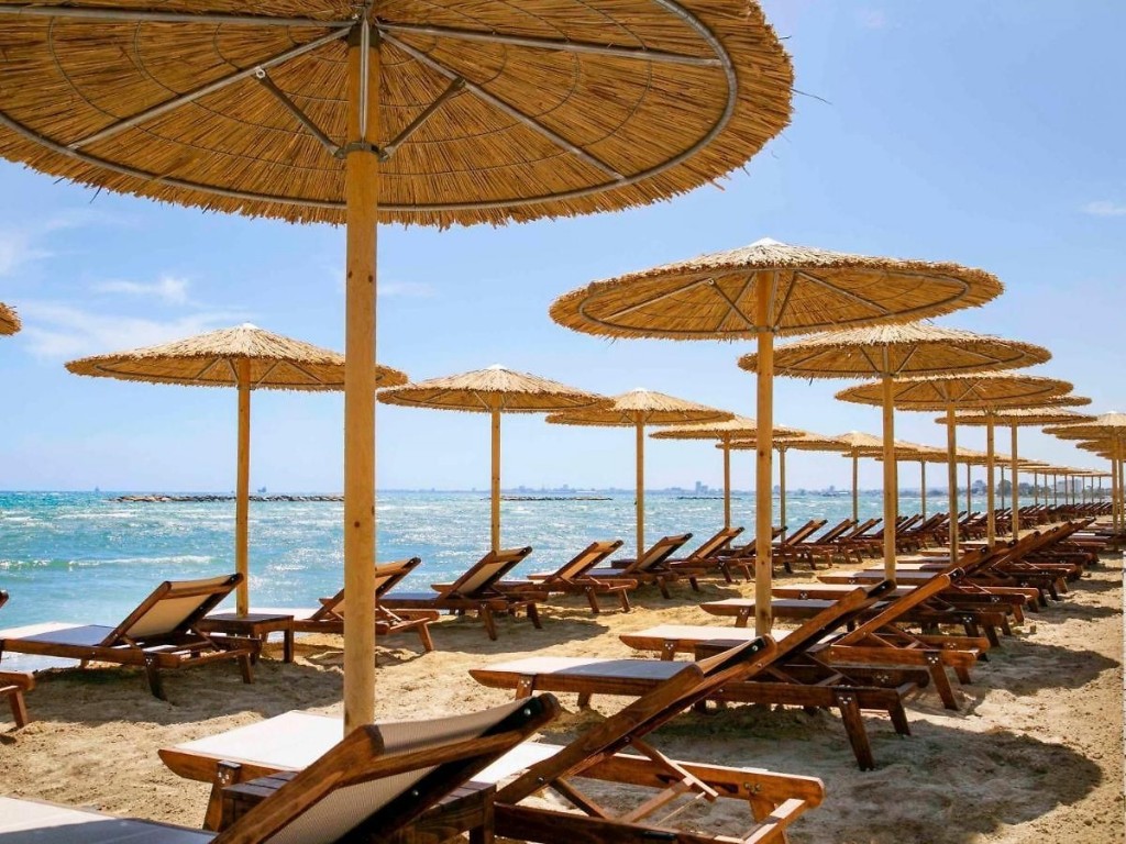 MERCURE BEACH