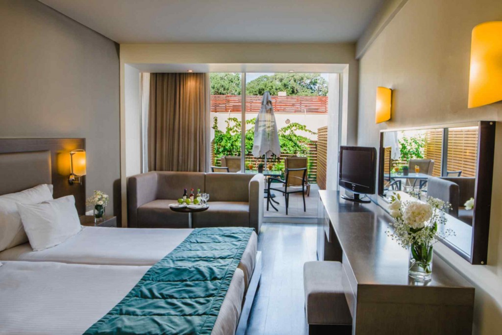 NAPA PLAZA HOTEL