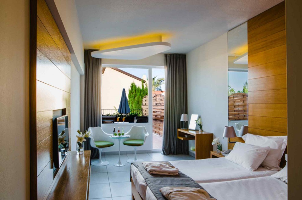 NAPA PLAZA HOTEL