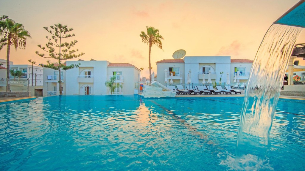 NEW FAMAGUSTA HOTEL AND SUITES