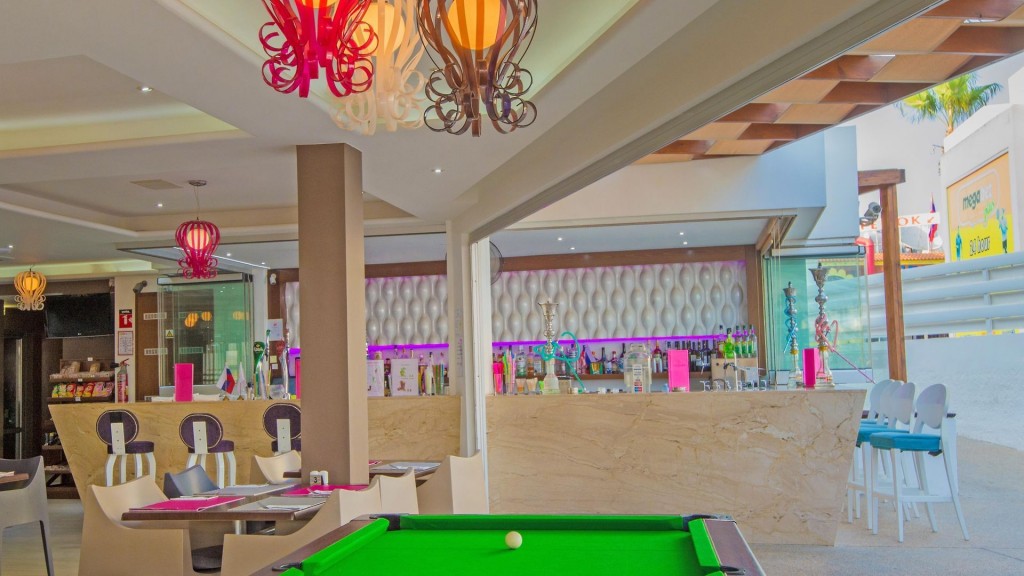 NEW FAMAGUSTA HOTEL AND SUITES
