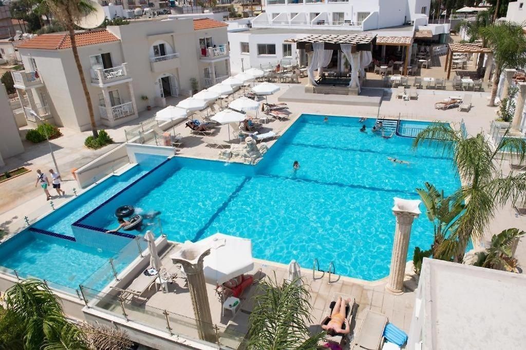 NEW FAMAGUSTA HOTEL AND SUITES