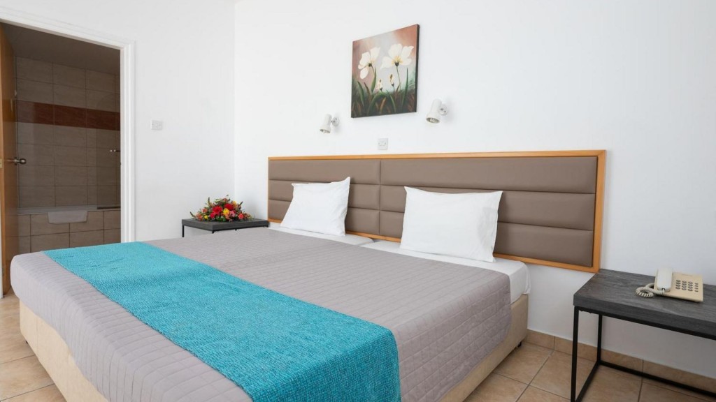 NEW FAMAGUSTA HOTEL AND SUITES