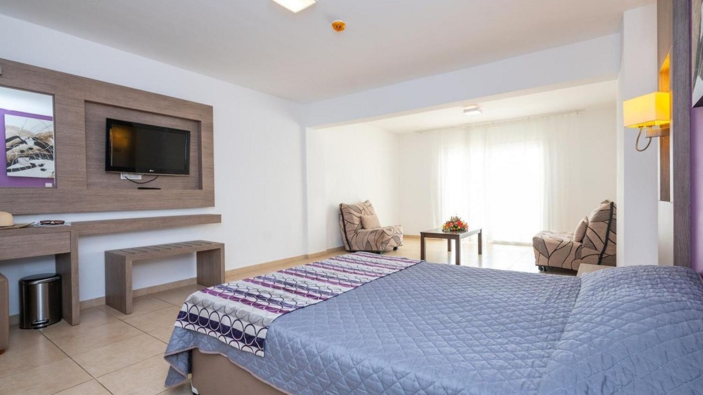 NEW FAMAGUSTA HOTEL AND SUITES