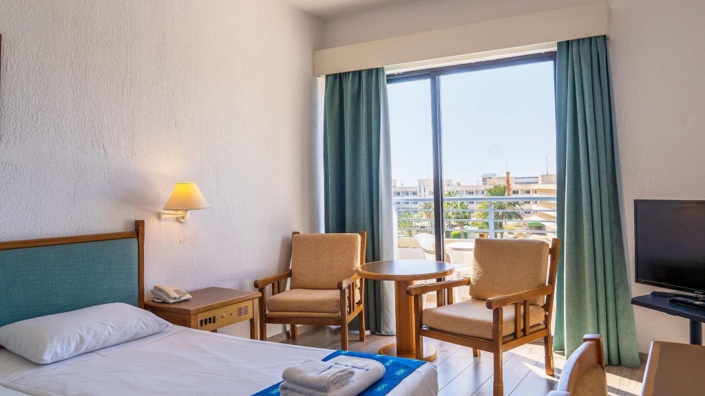 PAPHOS GARDENS HOTEL