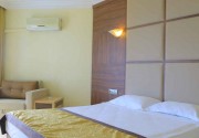 CARETTA BEACH HOTEL