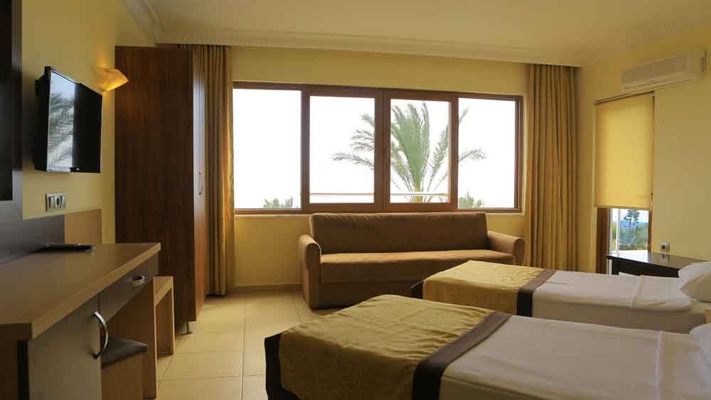 CARETTA BEACH HOTEL