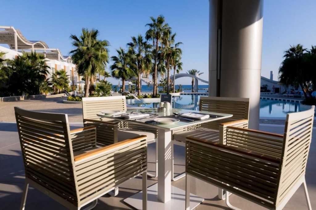 RADISSON BEACH RESORT