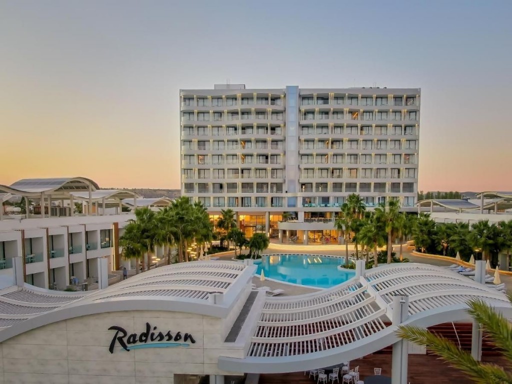 RADISSON BEACH RESORT