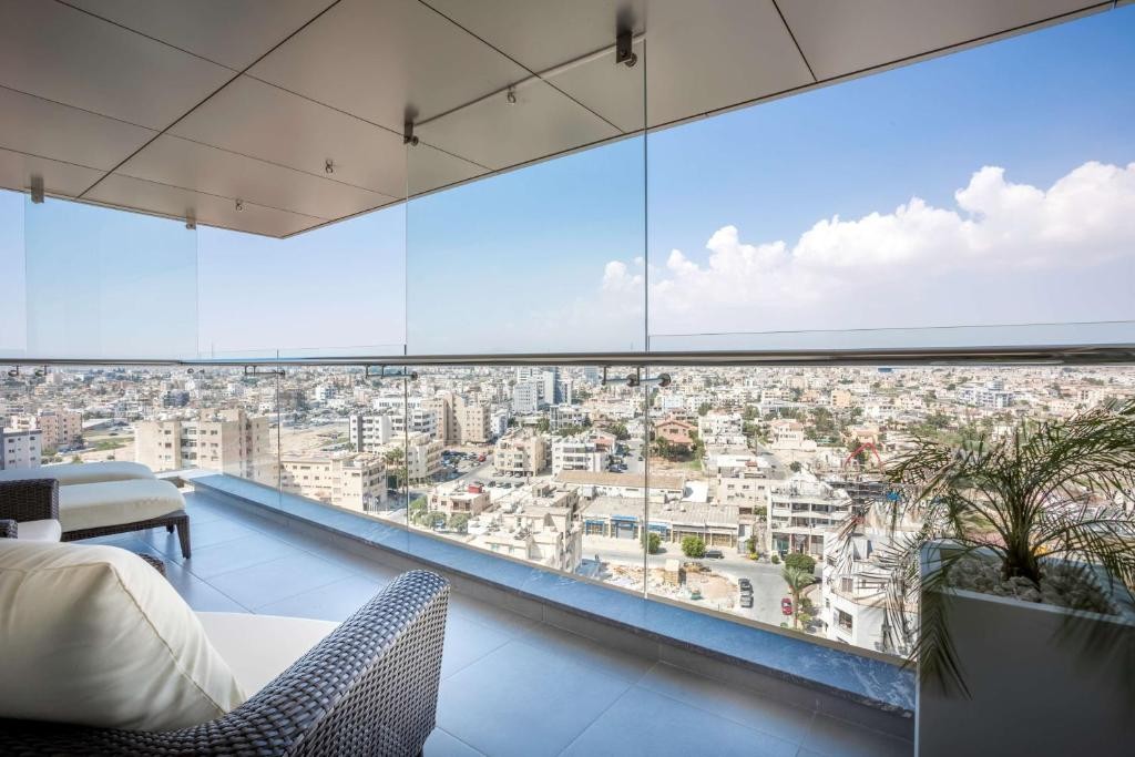 RADISSON BLU HOTEL