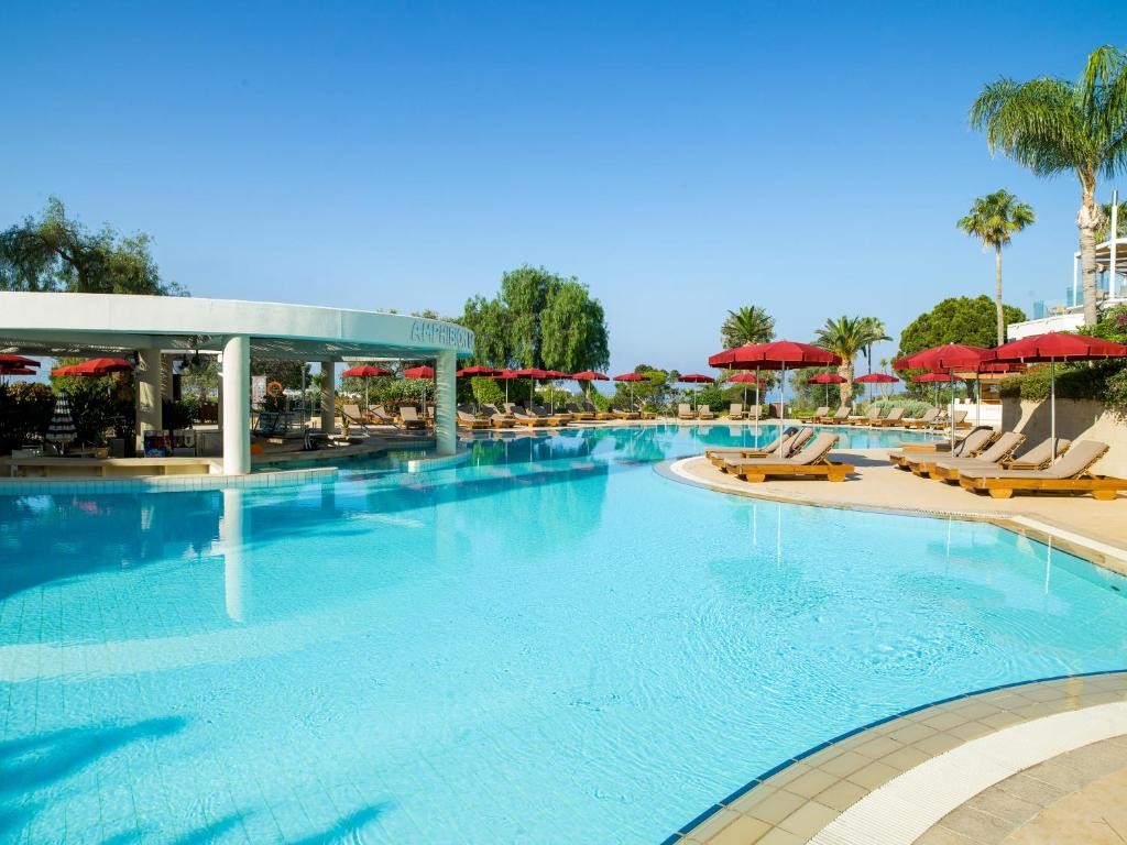 ST RAPHAEL RESORT AND MARINA
