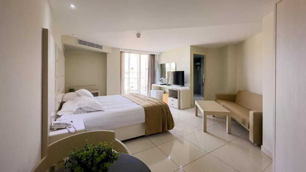 TASIA MARIS BEACH HOTEL