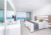 TASIA MARIS SANDS