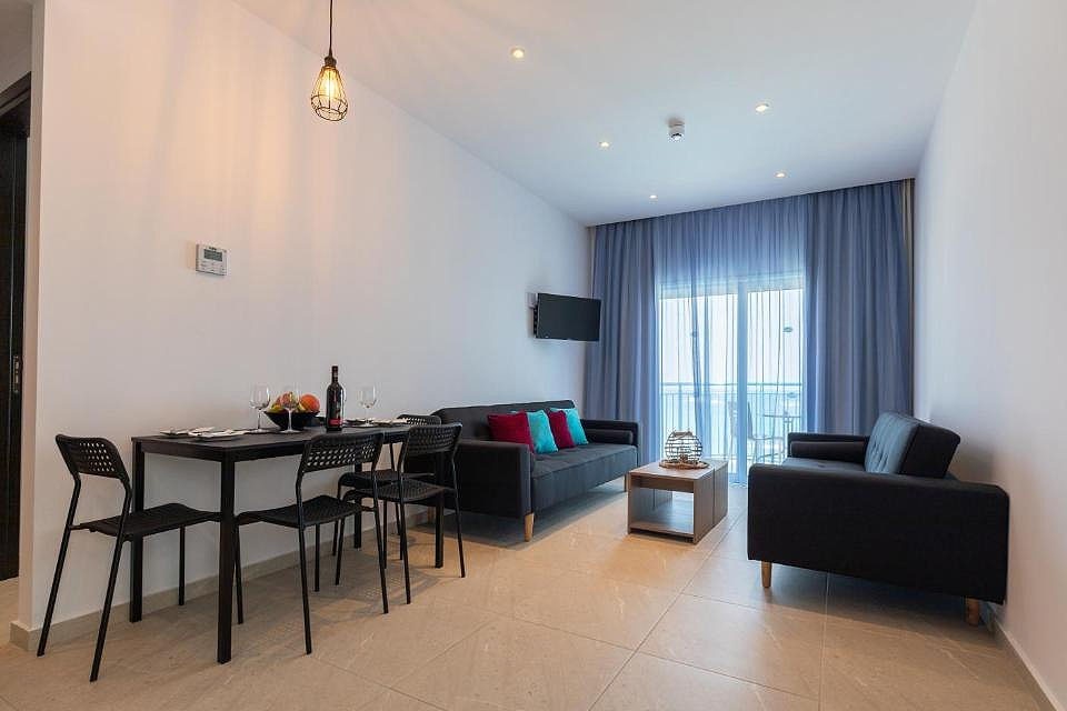 TETYK HOTEL APTS