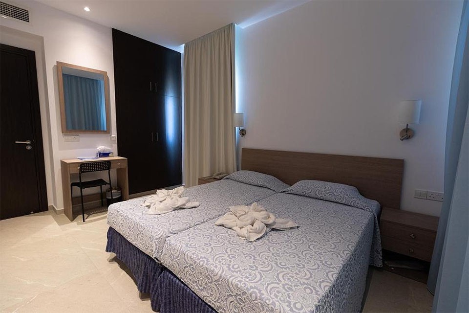 TETYK HOTEL APTS