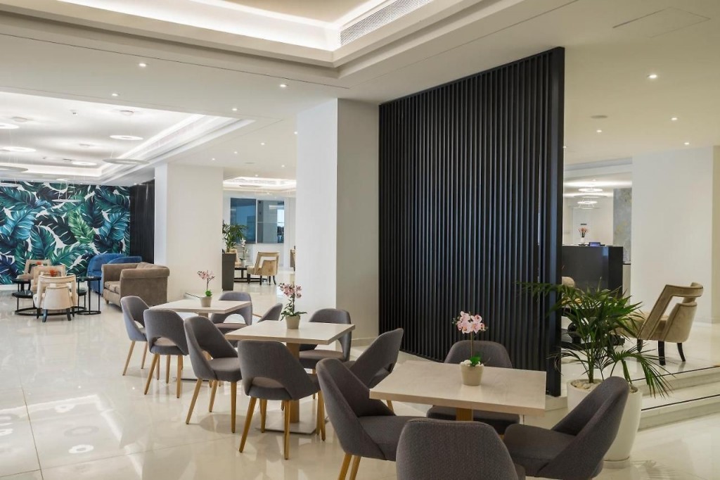 TSOKKOS PROTARAS BEACH HOTEL