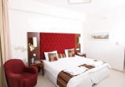 VRISSIANA BEACH HOTEL