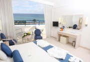 VRISSIANA BEACH HOTEL