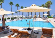 VRISSIANA BEACH HOTEL