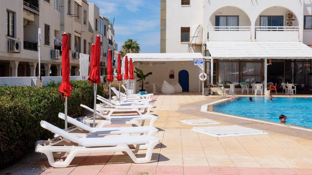 AMORE HOTEL APTS