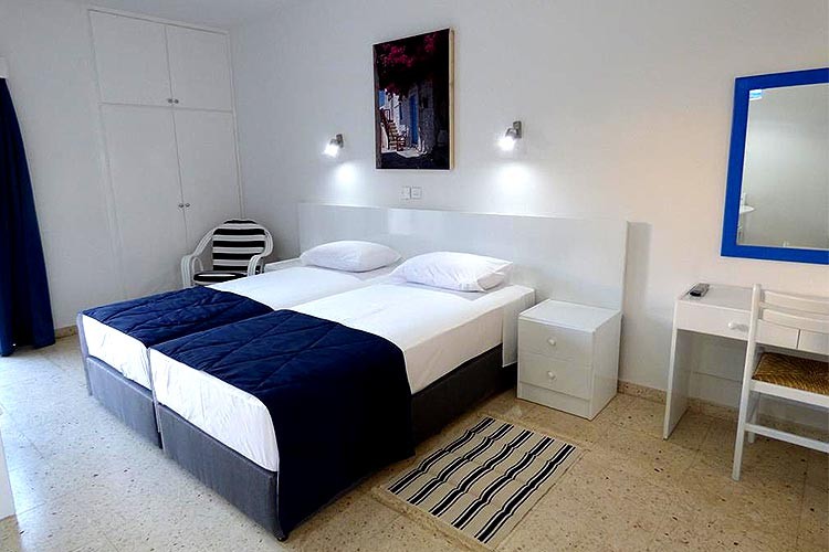 AMORE HOTEL APTS