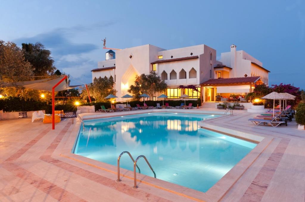 ARINNANDA HOTEL