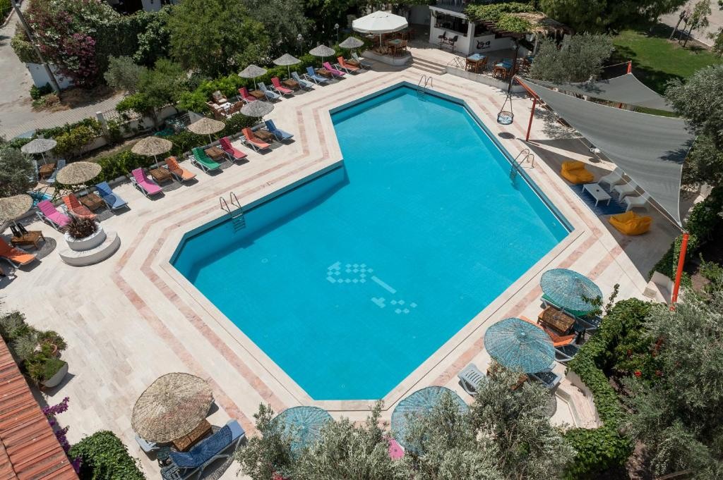 ARINNANDA HOTEL