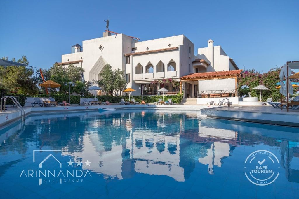 ARINNANDA HOTEL