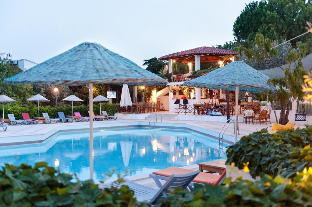 ARINNANDA HOTEL