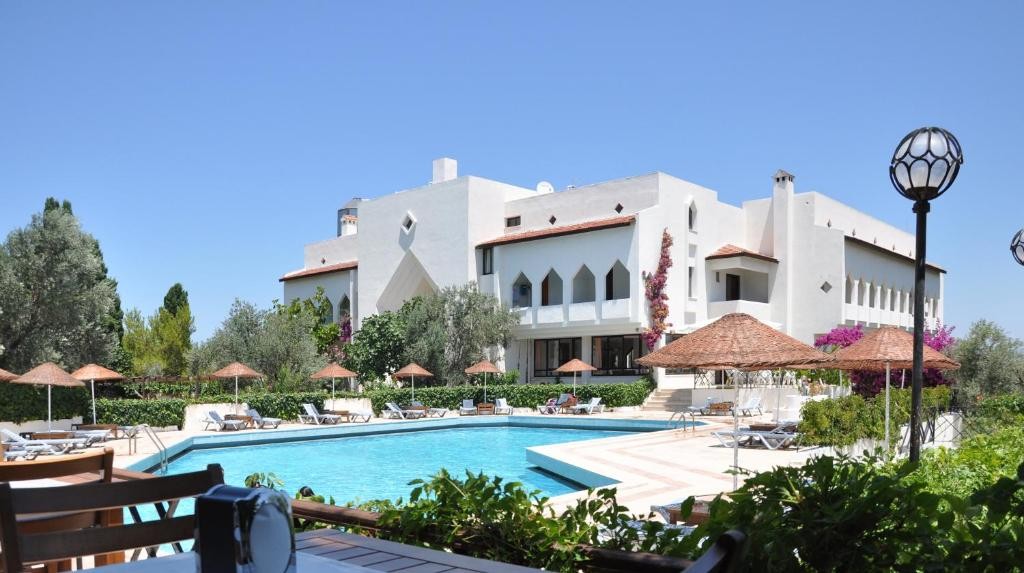 ARINNANDA HOTEL