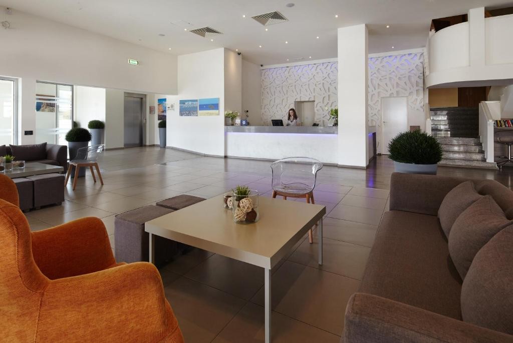 MELPO-ANTIA HOTEL AND SUITES
