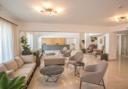 BOHEMIAN GARDENS HOTEL