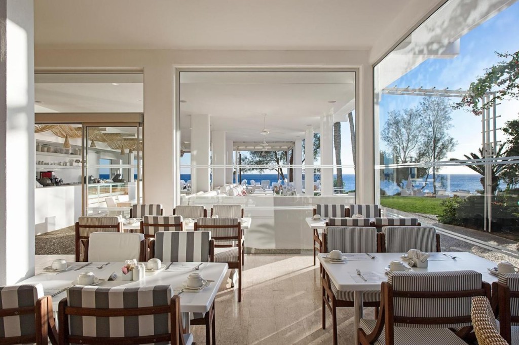 GRECIAN SANDS HOTEL