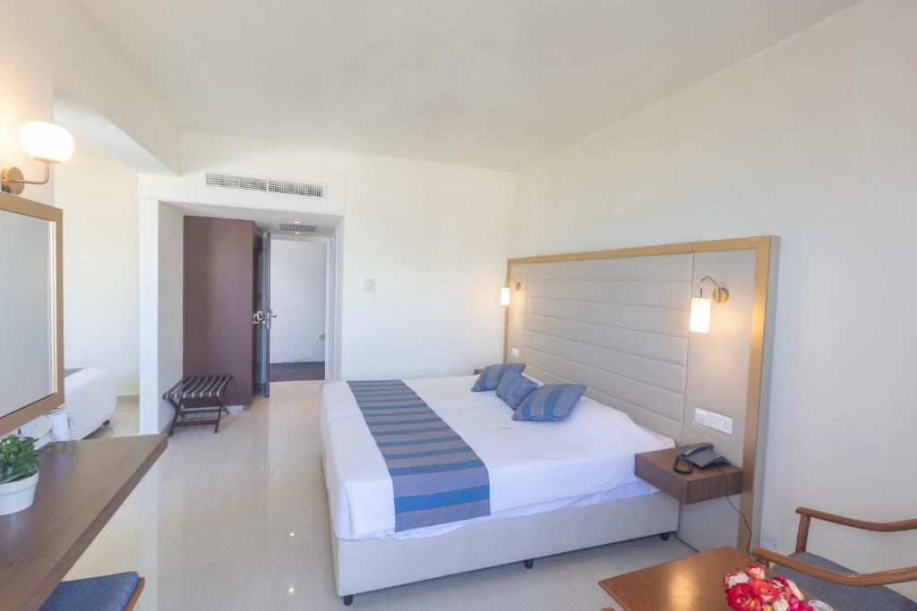 ILIADA BEACH HOTEL