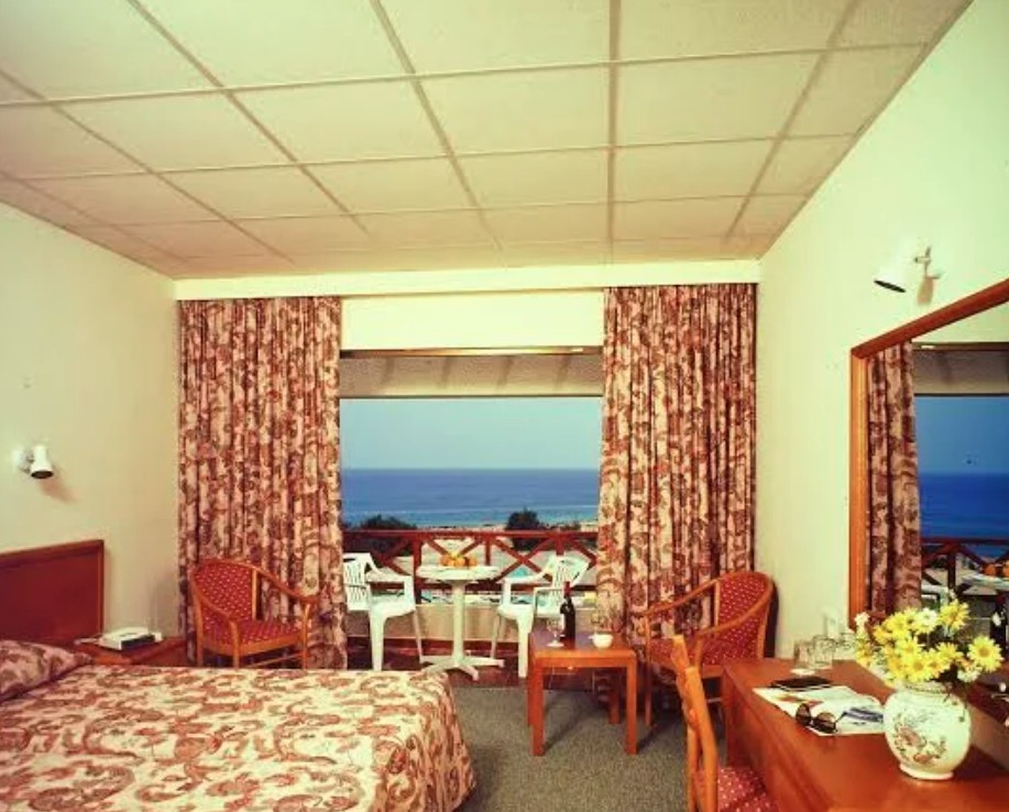 MIMOSA BEACH HOTEL